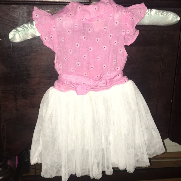 Dress - Picture 4 of 5